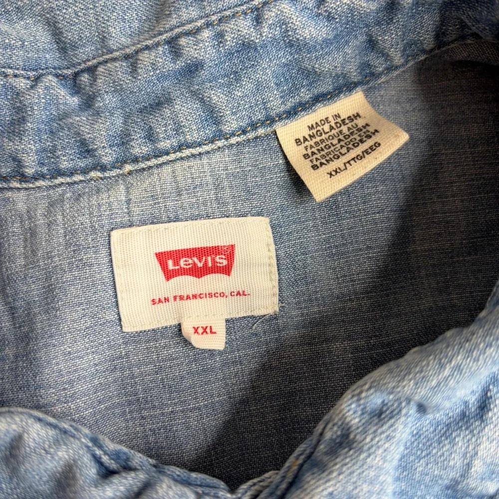 Levis Mens XXL Western Denim Shirt Light Wash Blue Pearl Snap Button Down
